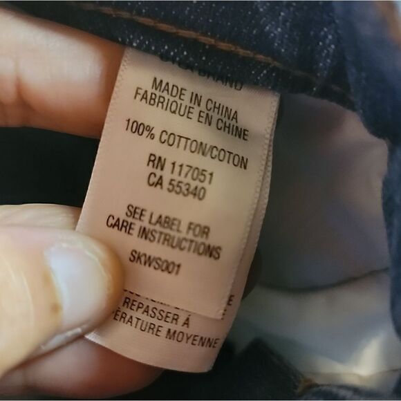 DTLA Cutoff Denim Shorts Size 28 NWT - Picture 4 of 5